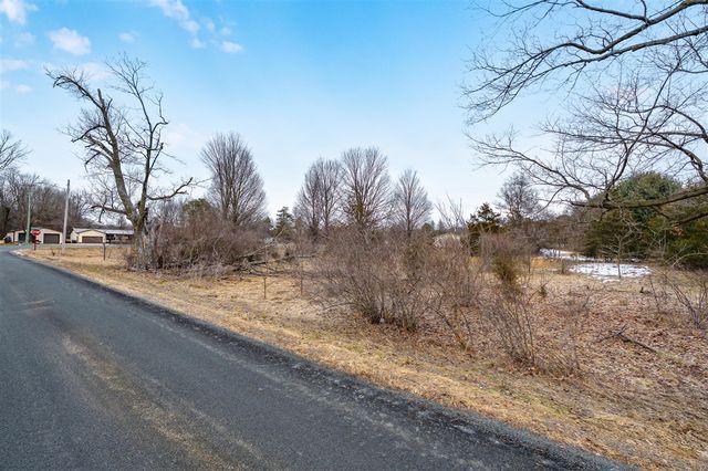 22889 Red Arrow Highway, Mattawan, MI 49071