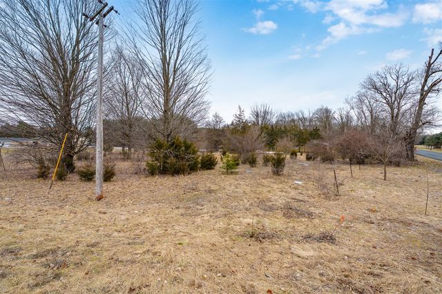22889 Red Arrow Highway, Mattawan, MI 49071