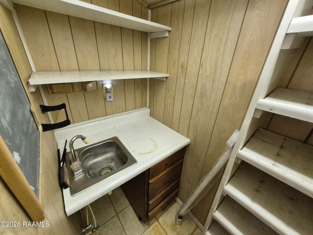 213 Chalmette Drive, Lafayette, LA 70501