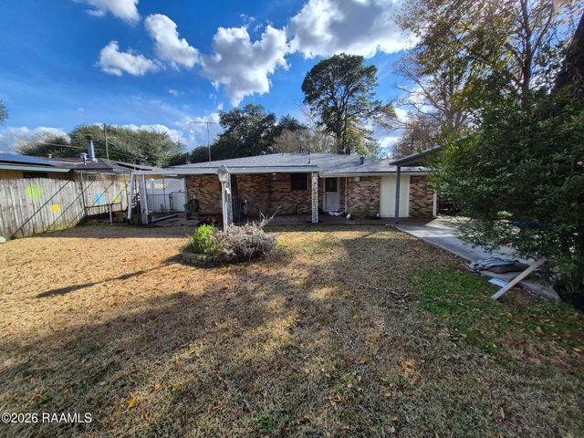 213 Chalmette Drive, Lafayette, LA 70501