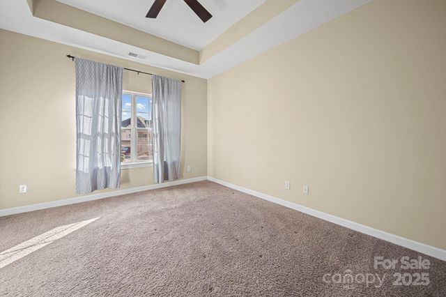 15420 Barossa Valley Street, Charlotte, NC 28277