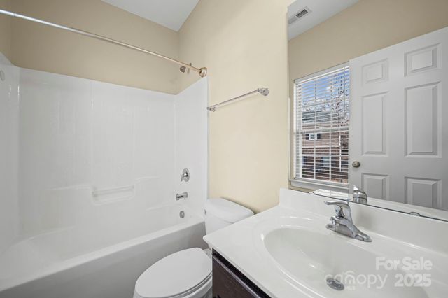 15420 Barossa Valley Street, Charlotte, NC 28277