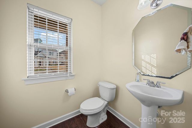 15420 Barossa Valley Street, Charlotte, NC 28277