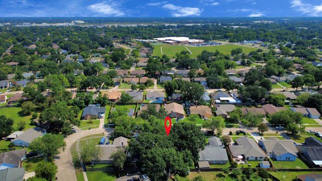 10171 Park Drive, Houston, TX 77086
