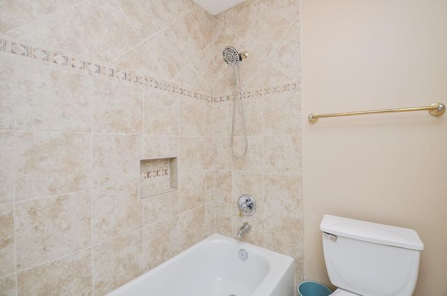 5835 Stratford Gardens Drive, Sugar Land, TX 77479
