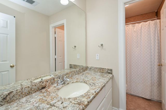 5835 Stratford Gardens Drive, Sugar Land, TX 77479