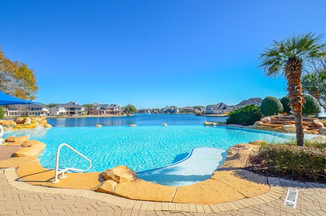 5835 Stratford Gardens Drive, Sugar Land, TX 77479