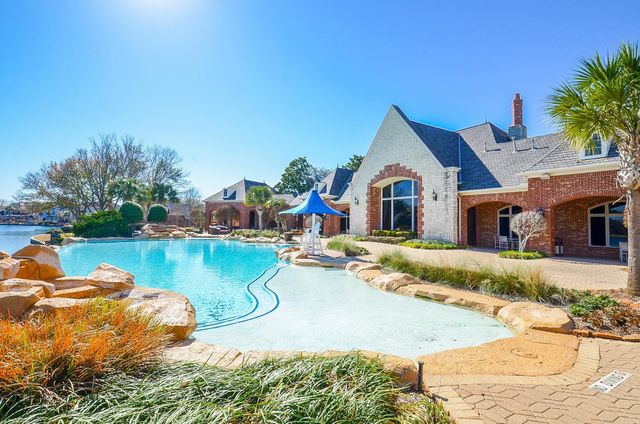 5835 Stratford Gardens Drive, Sugar Land, TX 77479