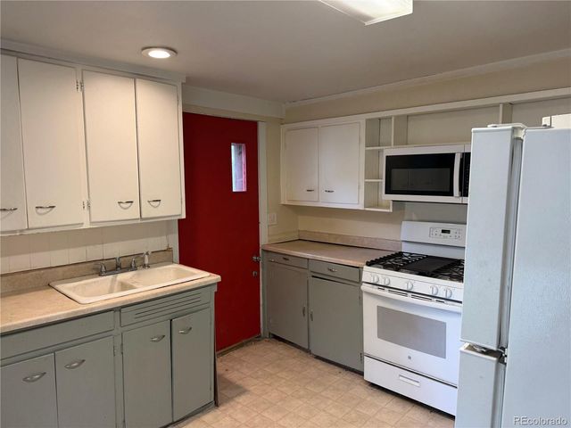 2320 S Williams Street, Denver, CO 80210