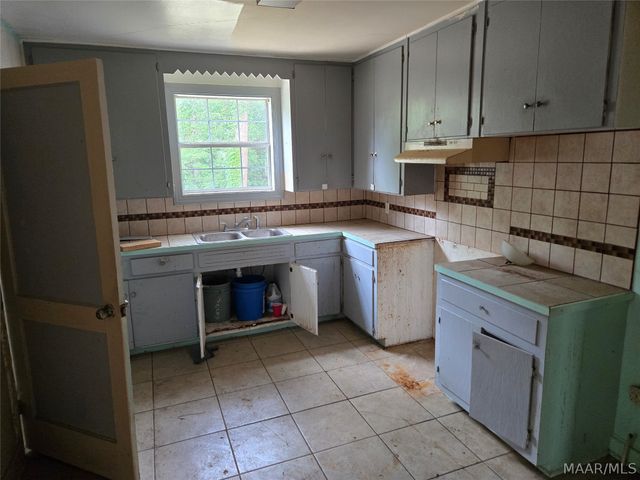 3686 Norman Bridge Road, Montgomery, AL 36105