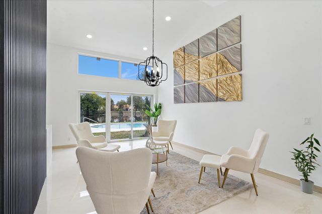 12725 Kingsway Road, Wellington, FL 33414