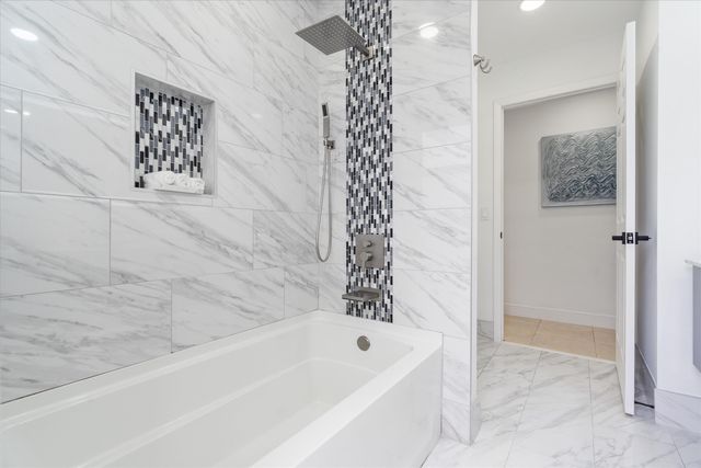 12725 Kingsway Road, Wellington, FL 33414