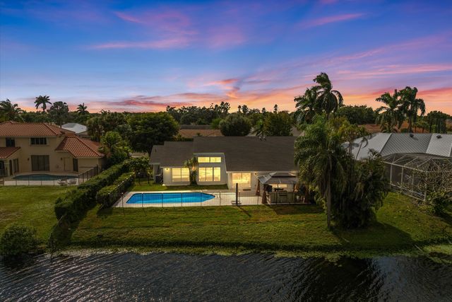 12725 Kingsway Road, Wellington, FL 33414