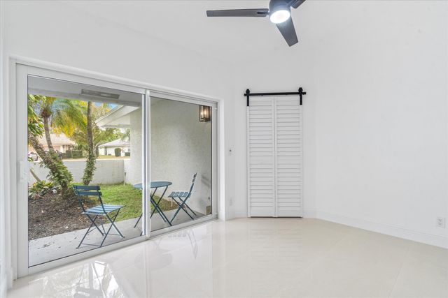 12725 Kingsway Road, Wellington, FL 33414