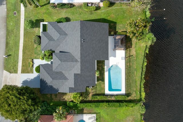 12725 Kingsway Road, Wellington, FL 33414