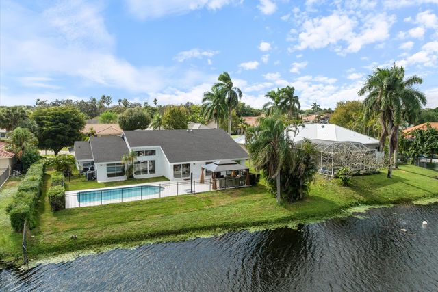 12725 Kingsway Road, Wellington, FL 33414