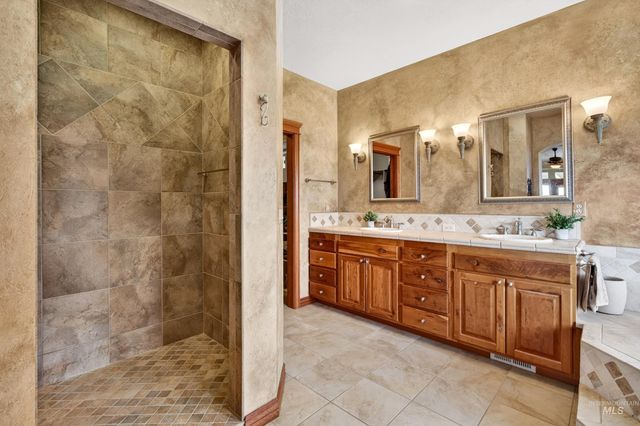 9810 Grand Teton Trail, Middleton, ID 83644