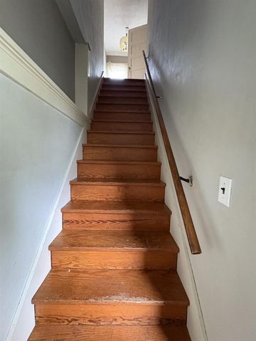 514 E PINE STREET, New London, WI 54961