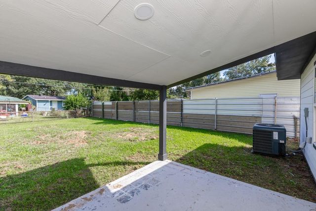 5260 Landry Lane, Beaumont, TX 77708