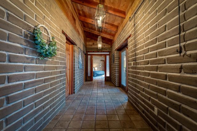 20990 Tiger Tail Rd, Grass Valley, CA 95949