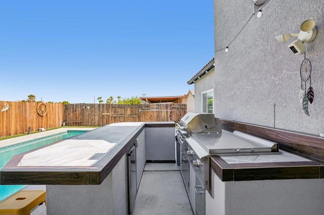 31422 Via Ventana, Thousand Palms, CA 92276