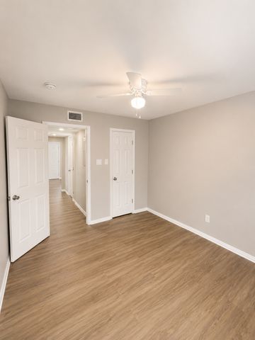901 Bessie Street, Fort Worth, TX 76104