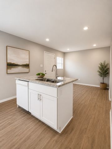 901 Bessie Street, Fort Worth, TX 76104
