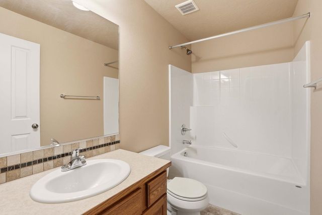 1907 S Canyon Woods Ln, Spokane, WA 99224