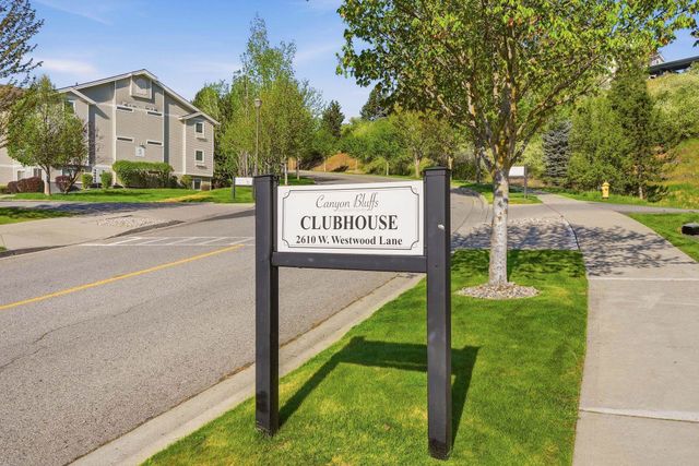 1907 S Canyon Woods Ln, Spokane, WA 99224