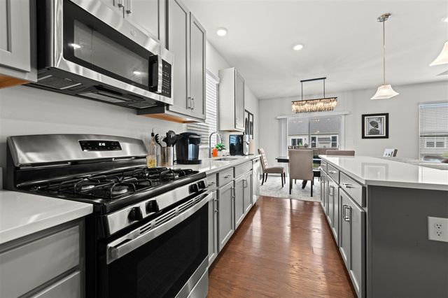 3775 Park Creek Lane, Canton, MI 48188