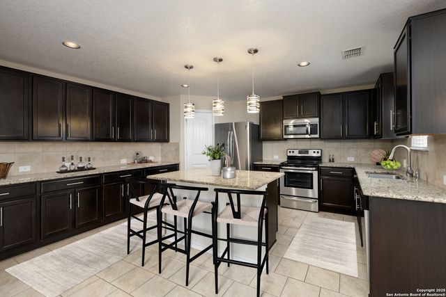 1607 Tree Run, San Antonio, TX 78245