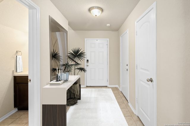 1607 Tree Run, San Antonio, TX 78245