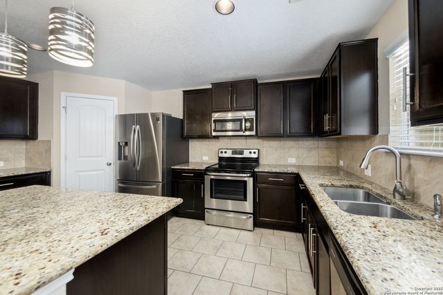 1607 Tree Run, San Antonio, TX 78245