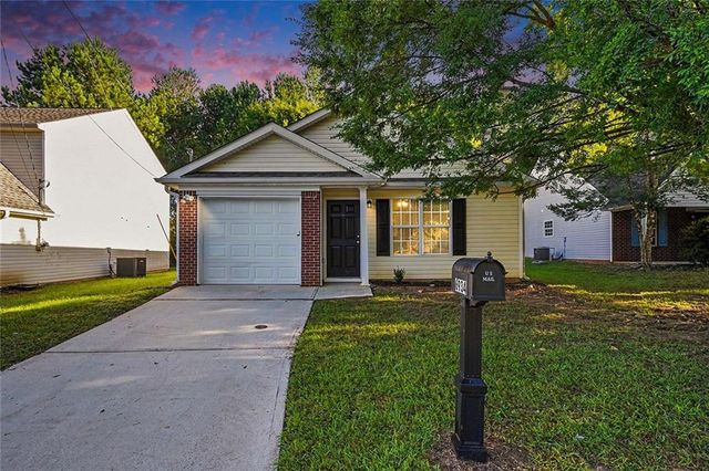 6934 Red Bone Way, Stonecrest, GA 30038
