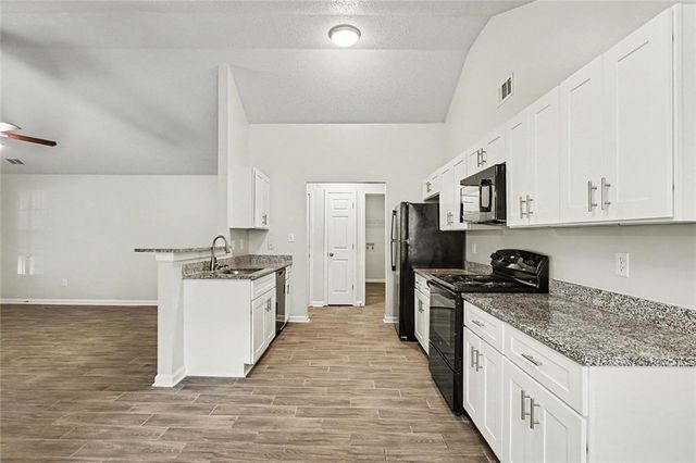 6934 Red Bone Way, Stonecrest, GA 30038