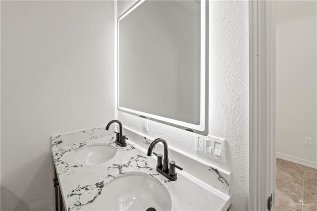 1412 E Karen Drive A, Alton, TX 78573