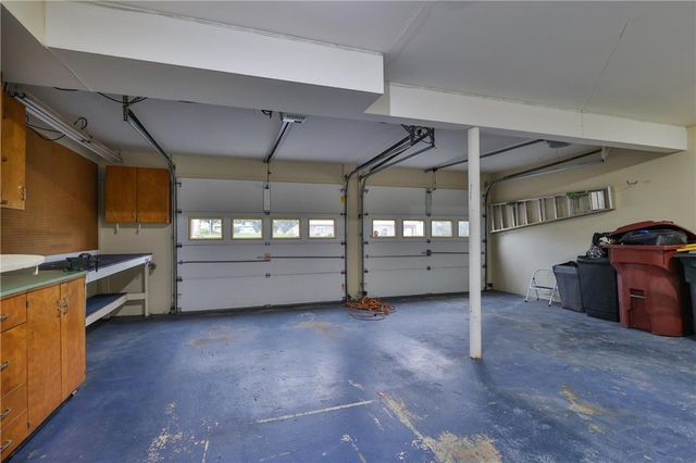 1760 Peachtree Circle, Whitehall Twp, PA 18052