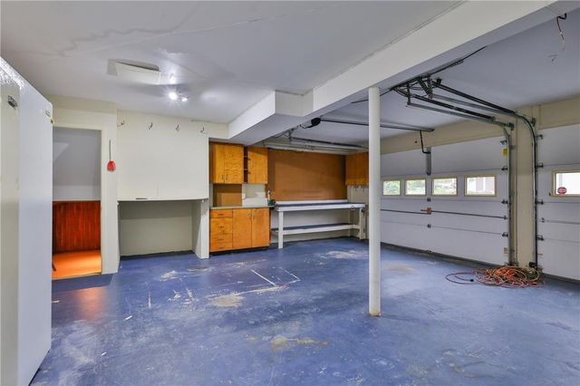 1760 Peachtree Circle, Whitehall Twp, PA 18052