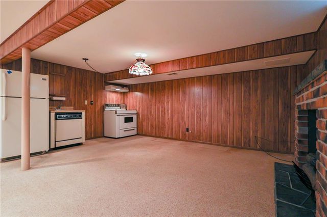 1760 Peachtree Circle, Whitehall Twp, PA 18052