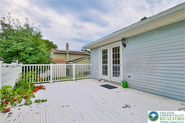 1760 Peachtree Circle, Whitehall Twp, PA 18052