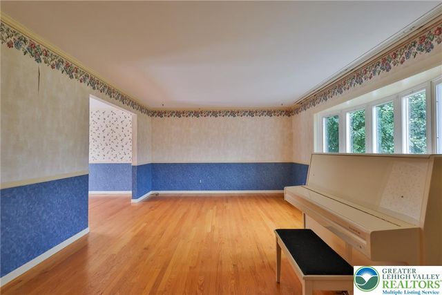 1760 Peachtree Circle, Whitehall Twp, PA 18052