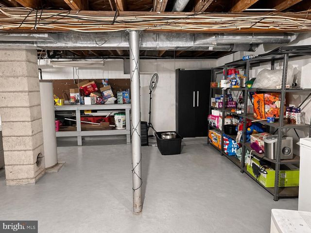 719 S VALLEY AVE, Vineland, NJ 08360