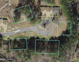 200 Santree Drive, Williamston, NC 27892