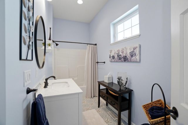 1201 Kingsgate Road 1201 Kingsgate Road, Springfield, OH 45503