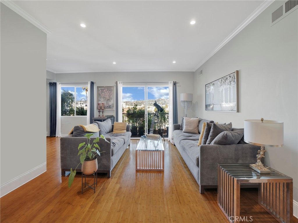 1115 S Elm 516, Los Angeles, CA 90035