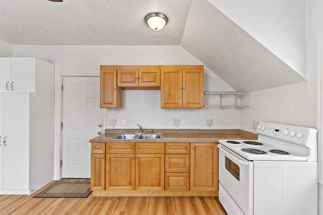 902 W Mansfield Ave, Spokane, WA 99205