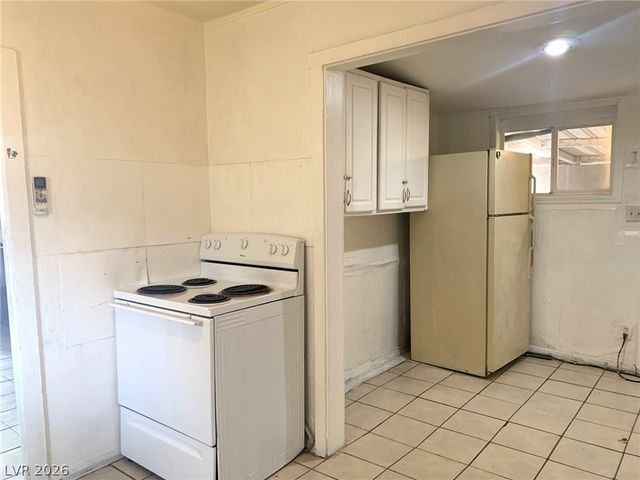 2613 Valley Street, Las Vegas, NV 89101