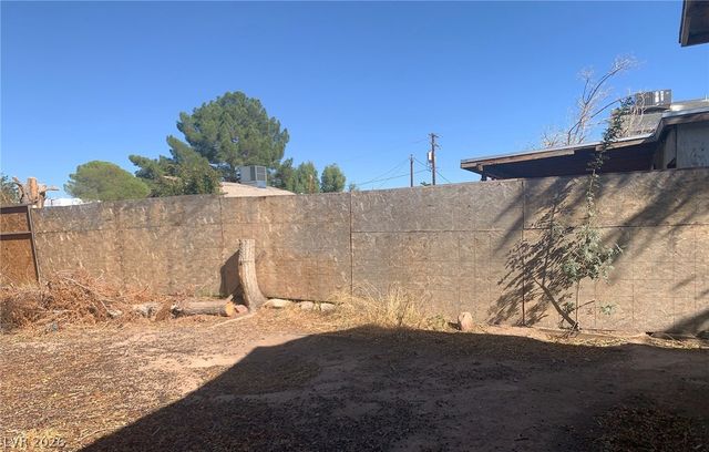 2613 Valley Street, Las Vegas, NV 89101