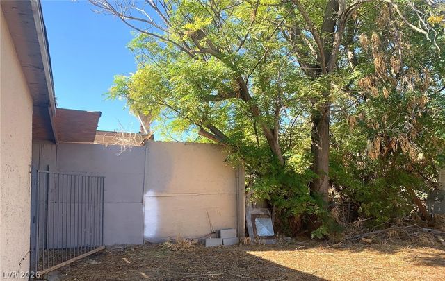 2613 Valley Street, Las Vegas, NV 89101