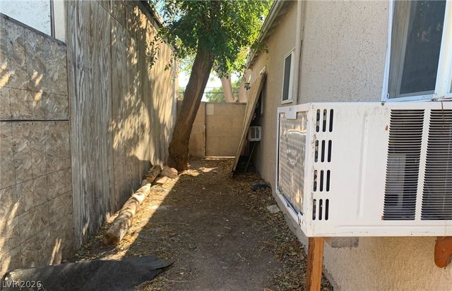 2613 Valley Street, Las Vegas, NV 89101